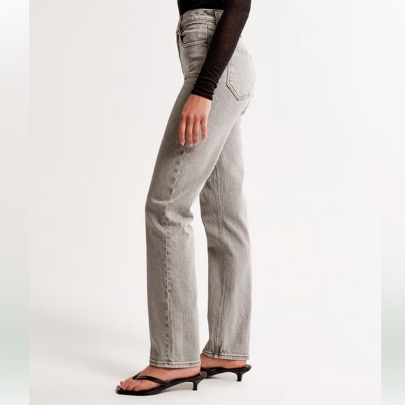 Abercrombie 90s Straight Ultra High Rise Grey - 26/2R - Picture 3 of 7